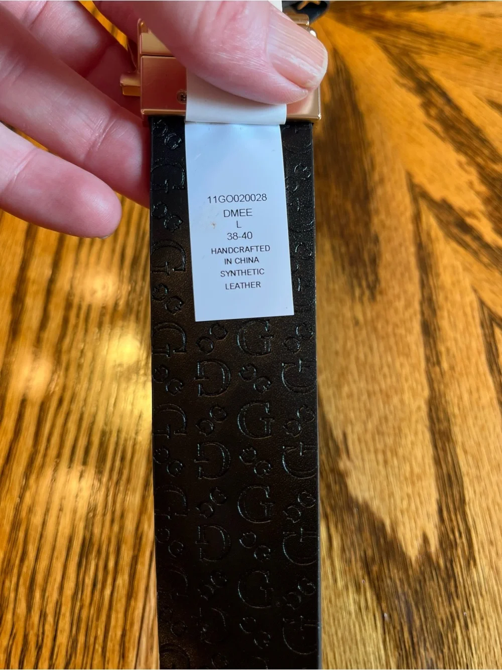 Guess nwt reversible